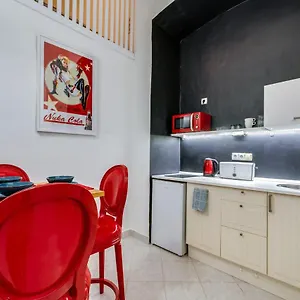  Appartamento Little Cola In Dohany Street With Ac